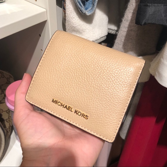 Michael Kors wallet - Picture 5 of 5